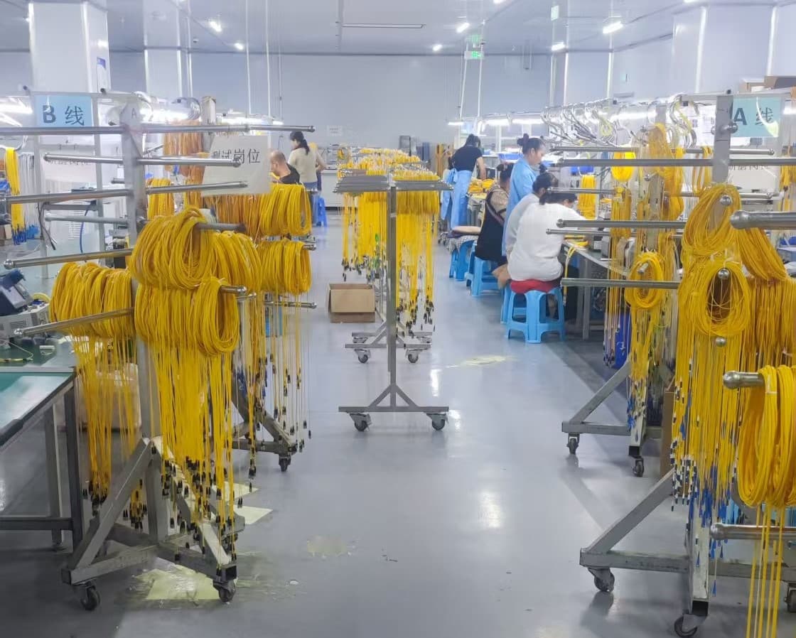 Hengchang fibre optic patch cord production floor in Funing, Jiangsu